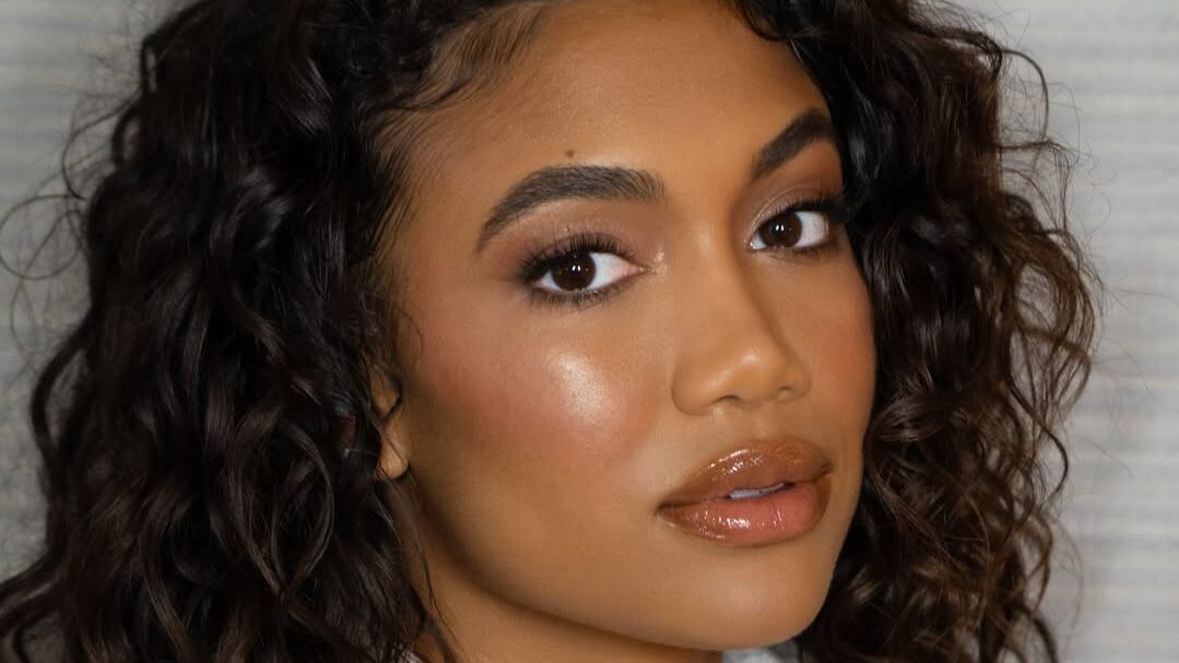 How to Wear Makeup if You Have Textured Skin