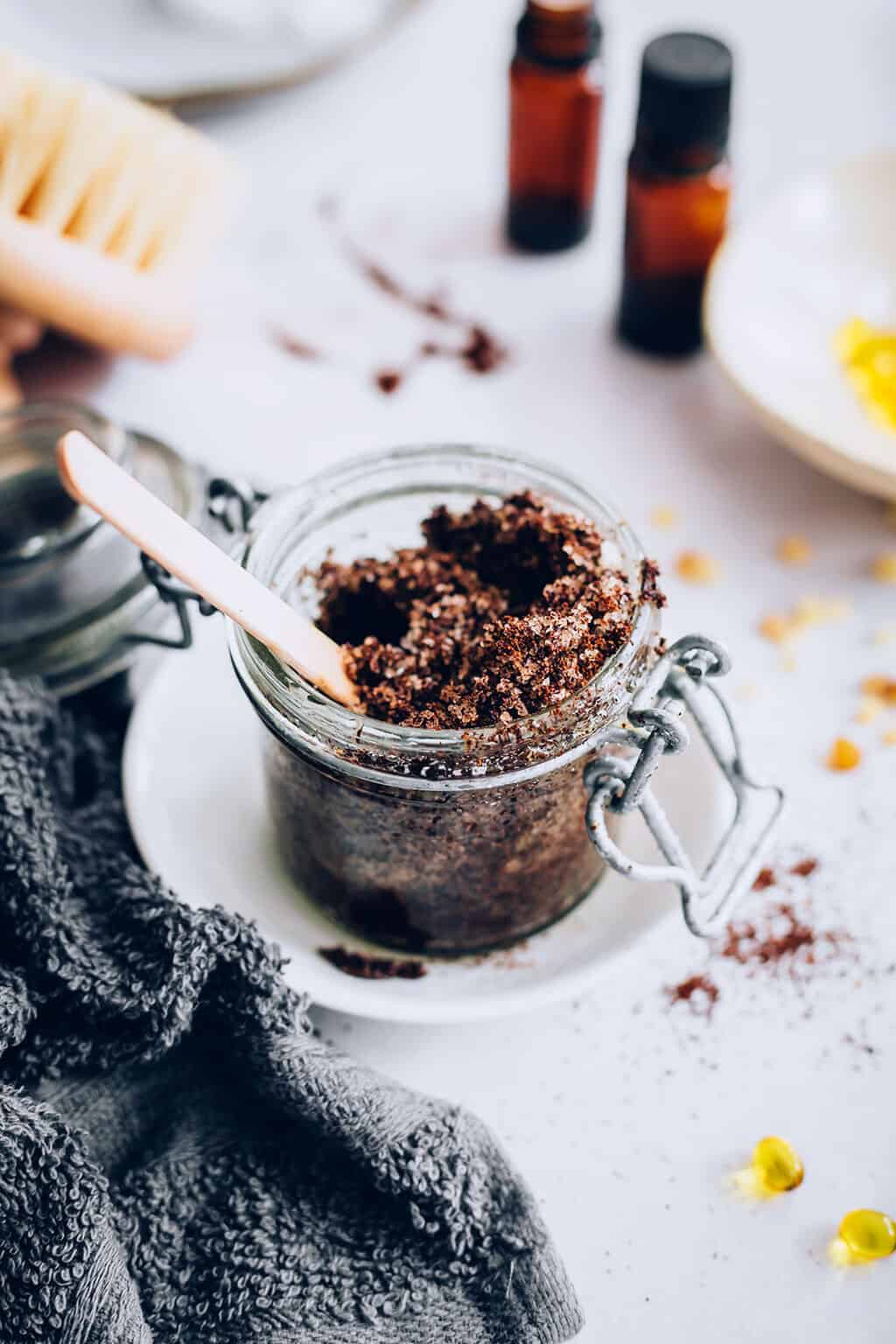 3 DIY Coffee Scrub Recipes with Essential Oils for Scars + Cellulite