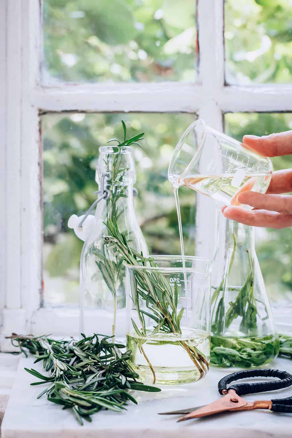 How to Infuse Body Oil 2 Ways