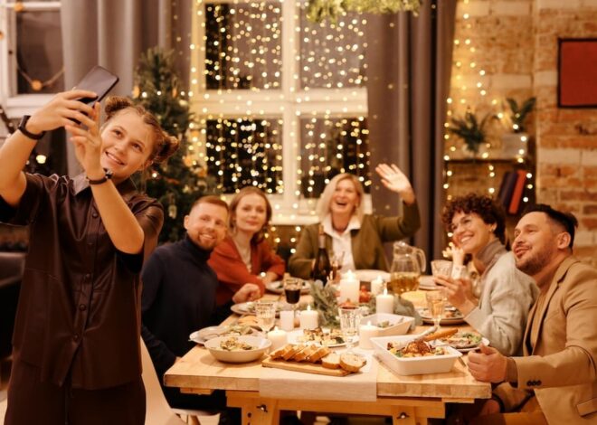 How to Navigate Holiday Family Dynamics Without Violating Your Boundaries and Values