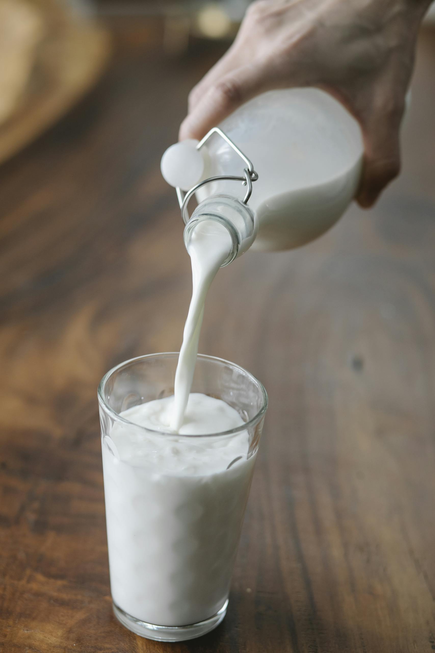 Is Raw Milk Safe? The Latest on The Raw Milk Trend