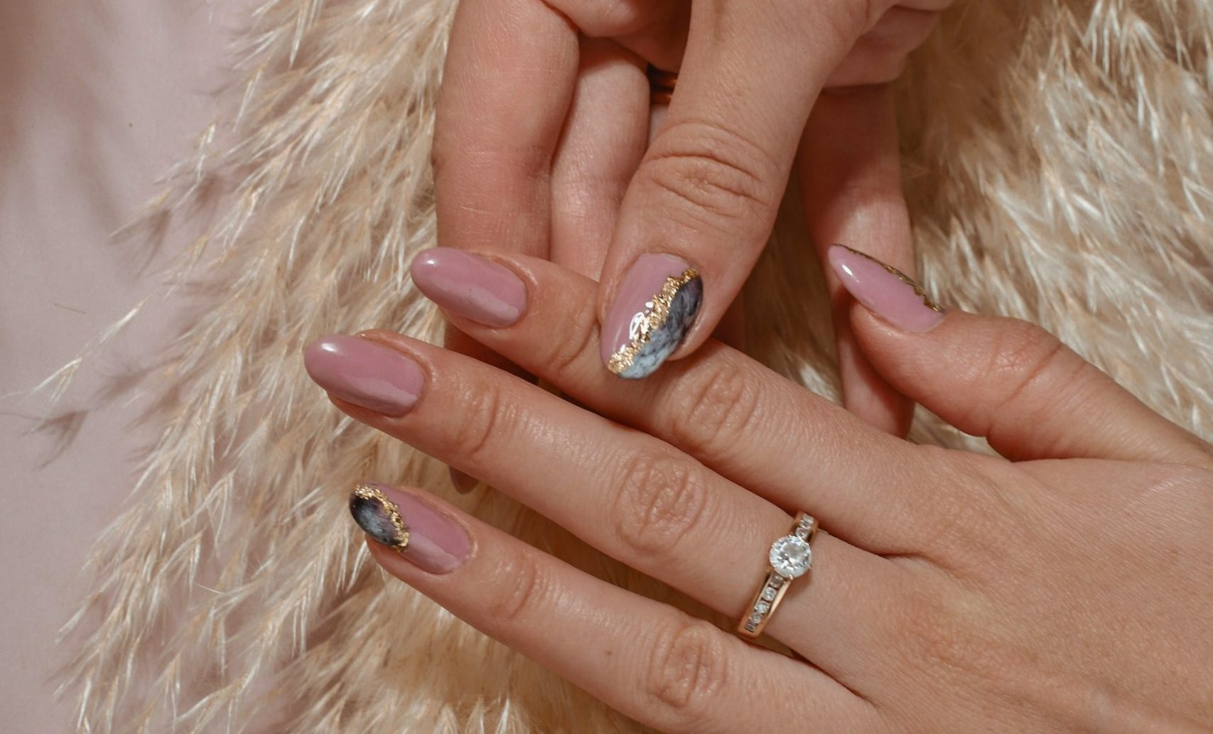 5 Ways to Add Sparkle to Your At-Home Manicure
