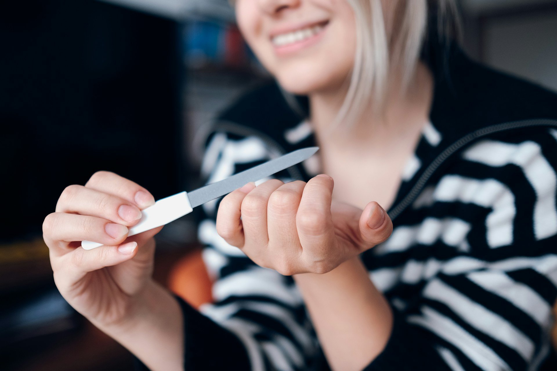 The Easiest Way to Create Accent Nails at Home The Easiest Way to Create Accent Nails at Home