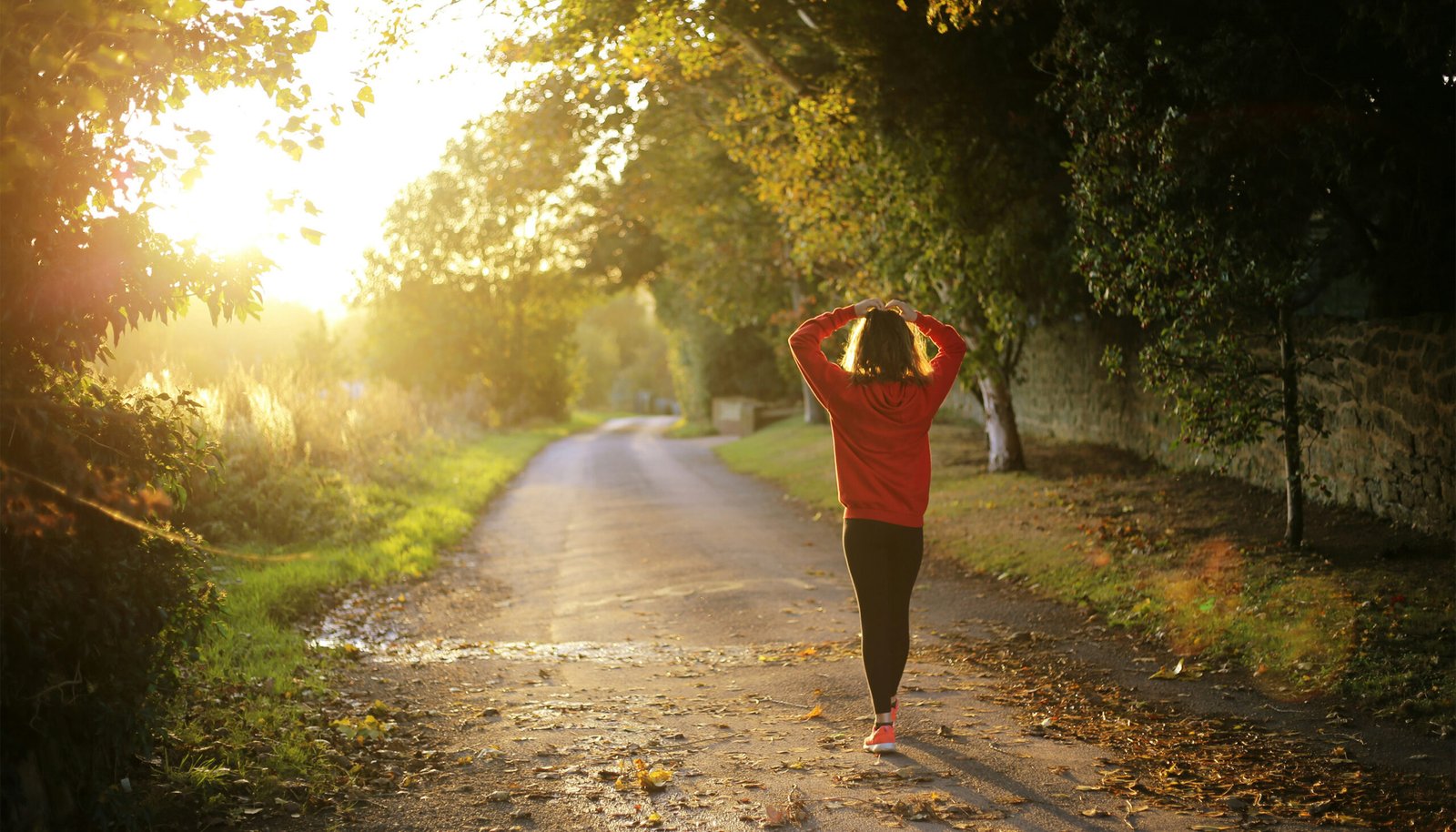Japanese Walking Is the Easy Health Trend for Mature Women Japanese Walking Is the Easy Health Trend for Mature Women